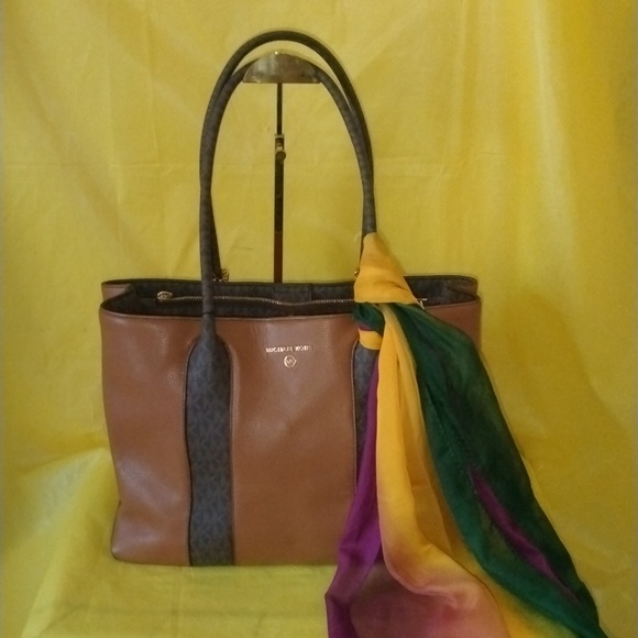 Michael Kors Austin Satchel - Picture 1 of 12